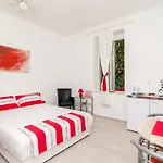 Apartment Caceris - Comfort Studio Apartment With Terrace
